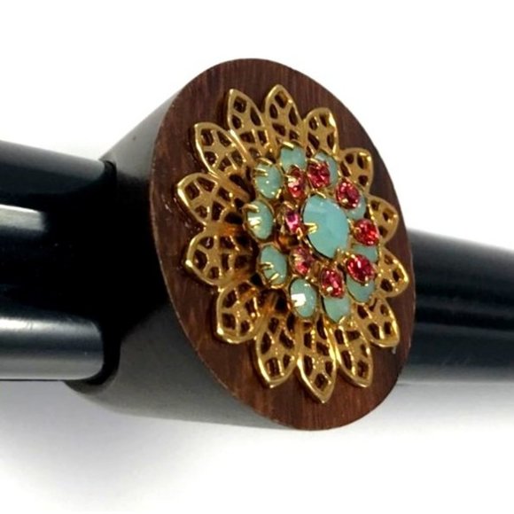 Vintage Chunky Teak Wood and Rhinestone Cocktail Ring Gold Tone Filagree Sz 8.25 - Picture 8 of 8